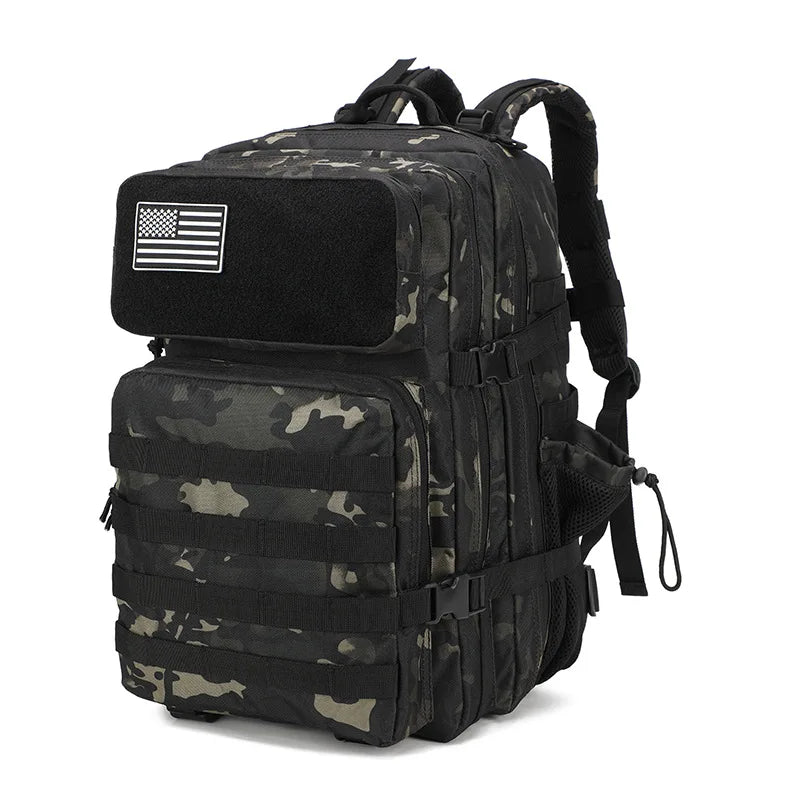 Mochila tactica negra camuflaje 45L con sistema MOLLE multicam black para operaciones tacticas